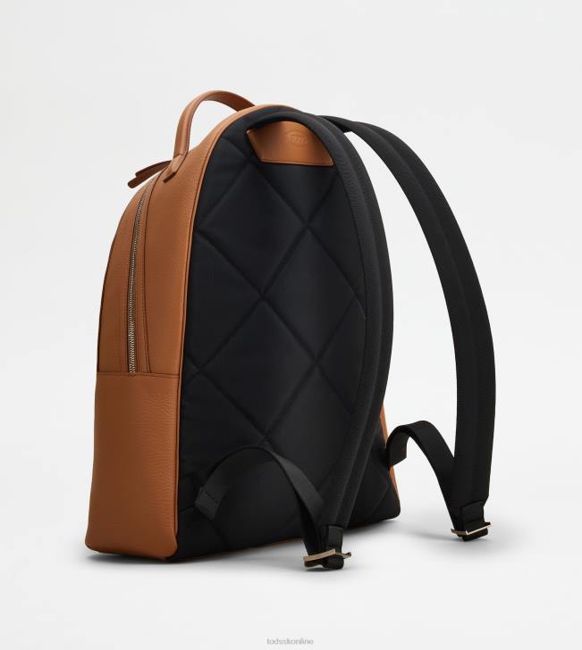 Tod\'s 8NXV986 hnedá muži batoh v koženom strednom prevedení