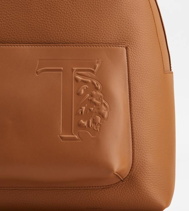 Tod\'s 8NXV986 hnedá muži batoh v koženom strednom prevedení