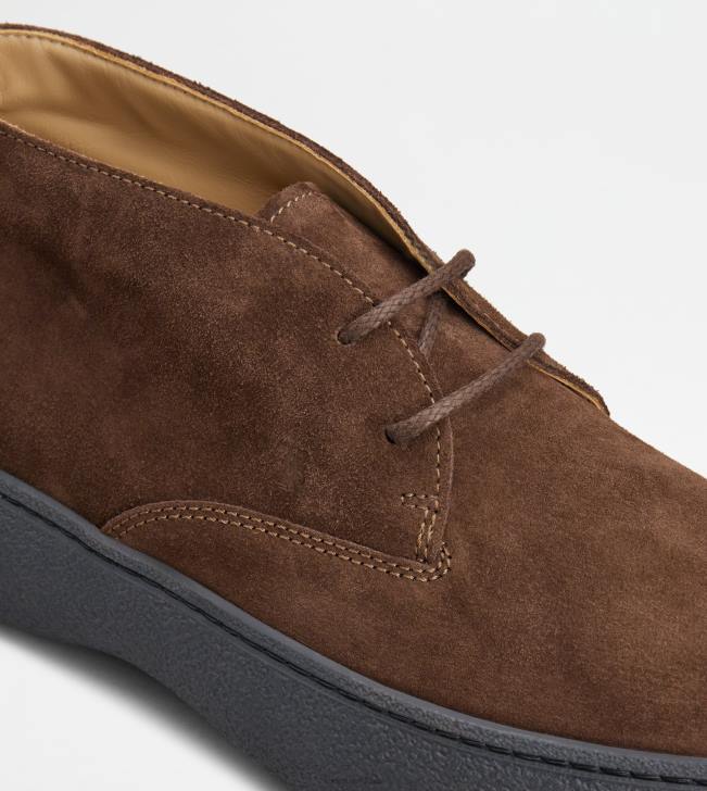 Tod\'s 8NXV786 hnedá muži w. g. púštne čižmy v semišovom prevedení