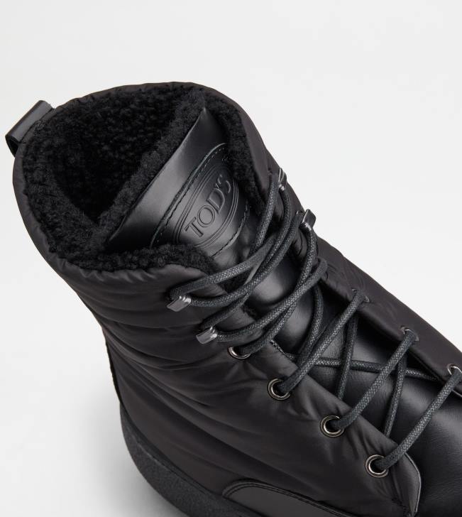 Tod\'s 8NXV801 čierna muži w. g. šnurovacie členkové čižmy z kože a látky