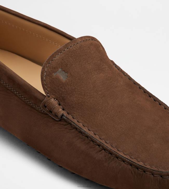 Tod\'s 8NXV724 hnedá muži gommino vodičské topánky z nubuku