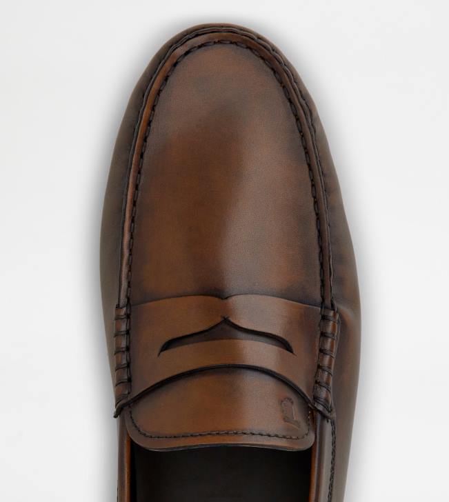 Tod\'s 8NXV733 hnedá muži gommino vodičské topánky v koži