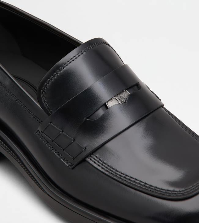 Tod\'s 8NXV668 čierna muži mokasíny v koži