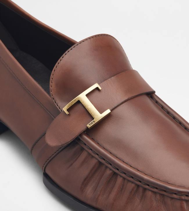 Tod\'s 8NXV677 hnedá muži t nadčasové mokasíny v koži