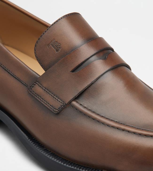 Tod\'s 8NXV698 hnedá muži mokasíny v koži