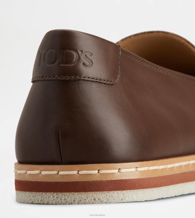 Tod\'s 8NXV896 hnedá muži návleky v koži