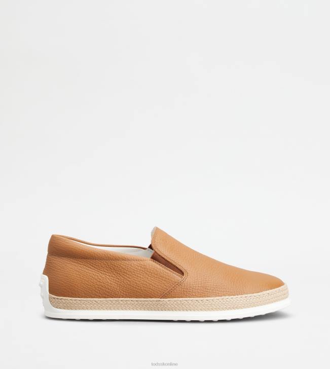 Tod\'s 8NXV914 hnedá muži nazúvacie topánky z kože