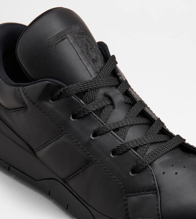 Tod\'s 8NXV886 čierna muži tenisky v koži