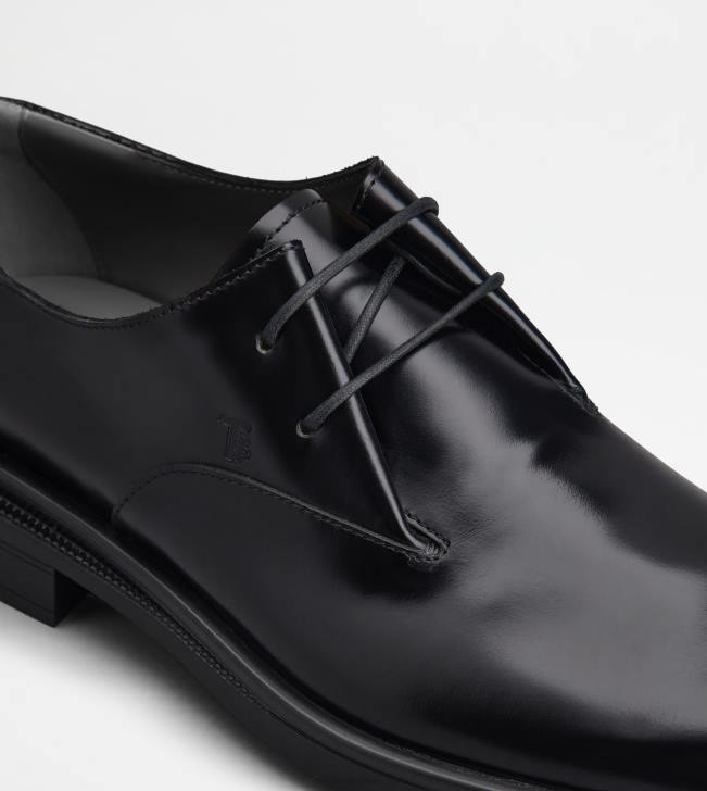 Tod\'s 8NXV818 čierna muži šnurovačky z kože