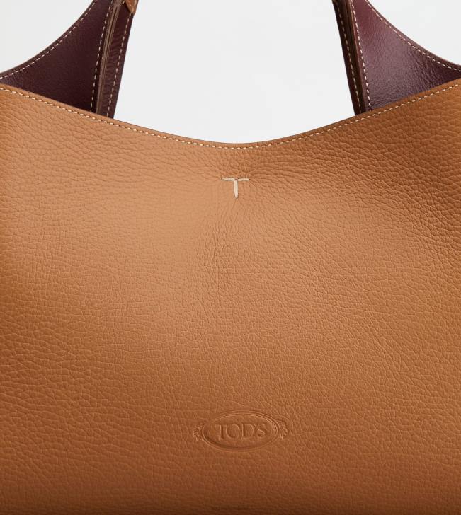 Tod\'s 8NXV359 hnedá ženy kožená mini kabelka