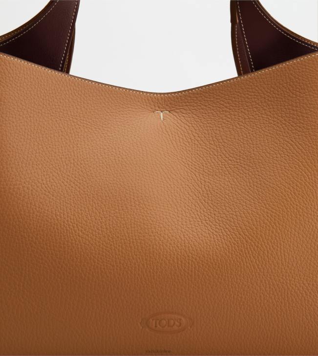 Tod\'s 8NXV296 hnedá ženy stredná kožená taška