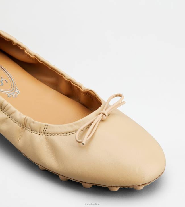 Tod\'s 8NXV185 béžová ženy bublinkové balerínky v koži
