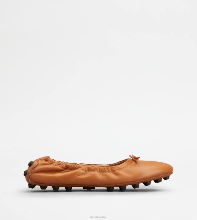 Tod's 8NXV186 hnedá ženy bublinkové balerínky v koži