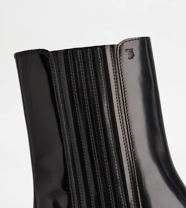 Tod\'s 8NXV165 čierna ženy chelsea boots v koži