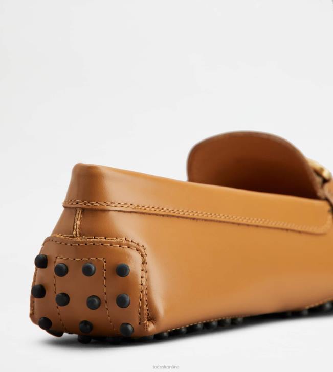 Tod\'s 8NXV95 hnedá ženy vodičské topánky kate gommino v koži