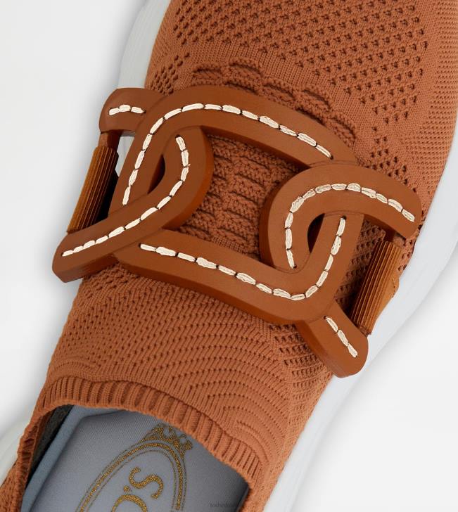 Tod\'s 8NXV124 hnedá ženy tenisky z high-tech látky